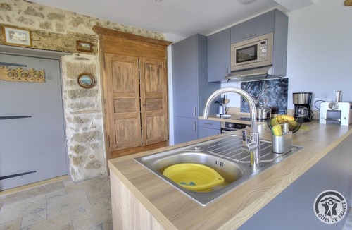 Thurins House | Les Gîtes de Bellevue, Le Coureur