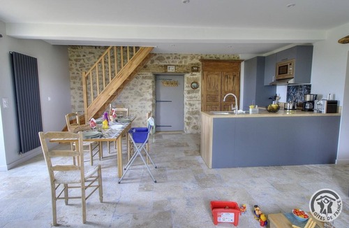 Thurins House | Les Gîtes de Bellevue, Le Coureur