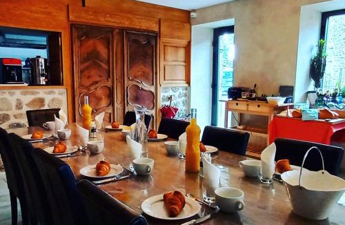 Nozieres House | Les Gîtes du Couvent