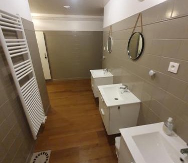 Manneville-es-Plains House | Les gîtes du château du cèdre