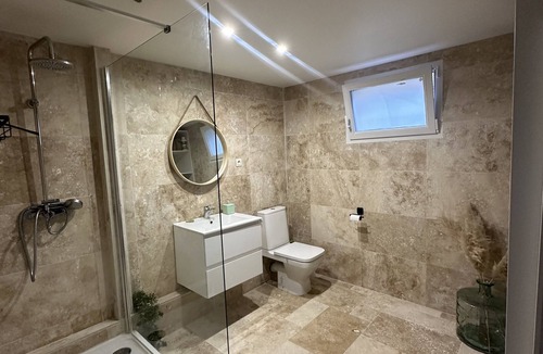 Saint-Maurice-l'Exil Condo | Les Gîtes à Sam