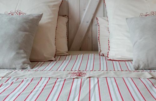 Trept House | Les Galapons