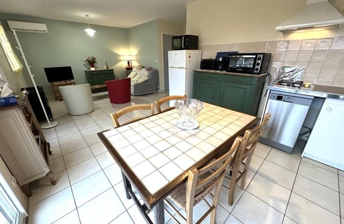 Saint-Vincent-de-Paul House | Les Genêts - St-vincent-de-paul