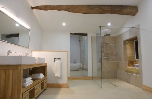 Floirac Bed & Breakfast | Les Girauderies Chambres d'Hotes