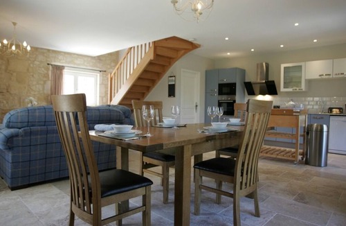 Couze-et-Saint-Front House | Les Gites du Château Mont D'onel