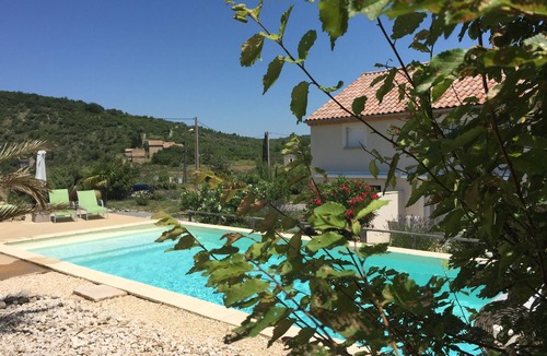 Les Vans House | Les GiVans, 60m² gites, heated swimming pool, panoramic view