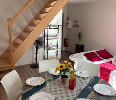 Les Epesses Apartment | Les Glaneuses - 2 logements en centre bourg de 4 à 10 personnes à 3 min du Puy duFou