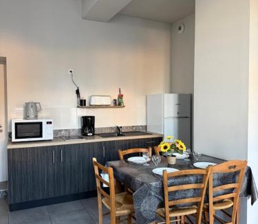 Les Epesses Apartment | Les Glaneuses - 2 logements en centre bourg de 2 à 4 personnes à 3 min du Puy duFou
