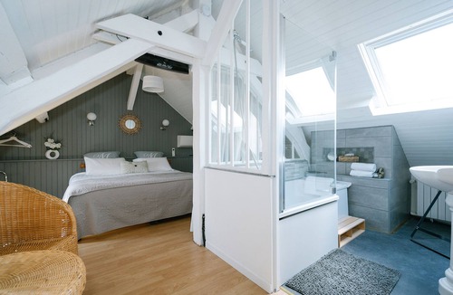 Monchy-Humieres Hotel | Les Glycines de Monchy