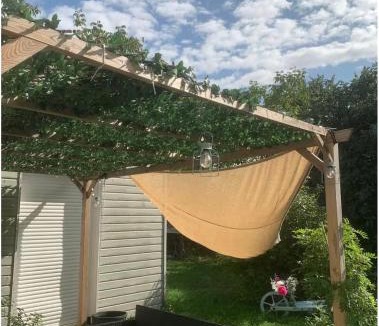 Charost Bed & Breakfast | Les Glycines