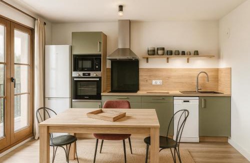 Chartres Apartment | Les Glycines