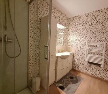 Choloy-Menillot Bed & Breakfast | Les Glycines
