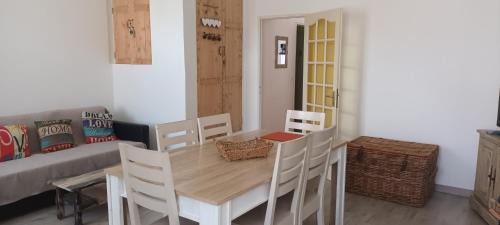 Cressonsacq House | les glycines