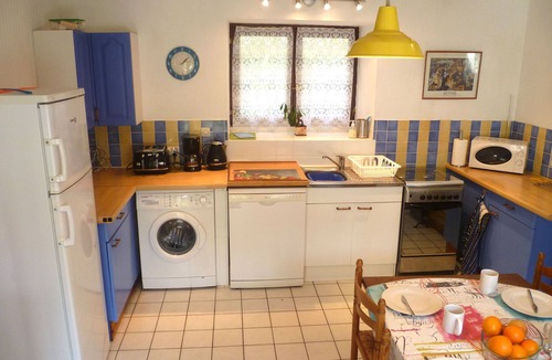 Vernoux-en-Gatine Cottage | Les Glycines Gites