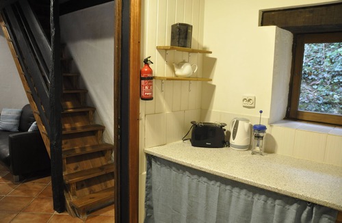 Vernoux-en-Gatine Cottage | Les Glycines Gites