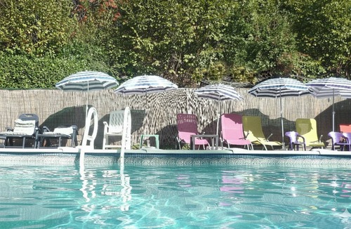 Vernoux-en-Gatine Cottage | Les Glycines Gites