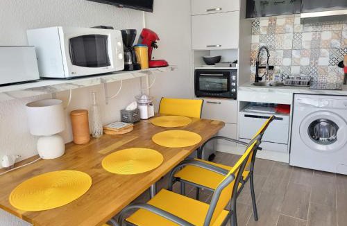 Saint-Cyprien Plage Apartment | Les Goélettes location saisonnière