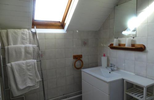 Saint-Etienne-sous-Bailleul House | Les Grandes Vignes