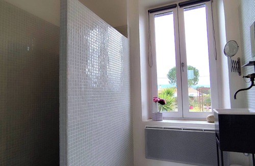 Conques-sur-Orbiel House | Les Grands Cyprès - chambres d'hôtes, bed and breakfast