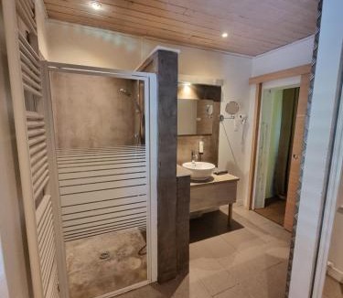 Plaine-de-Walsch Bed & Breakfast | Les Grands Frênes