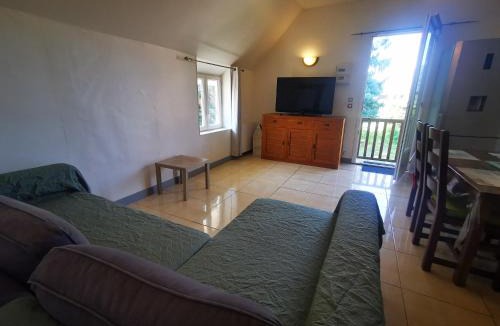 Fiquefleur-Equainville House | Les grands pins