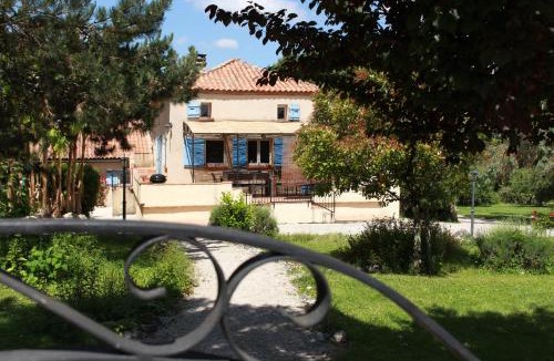 Montesquieu Bed & Breakfast | Les Grands Maitres Chambre d'Hotes