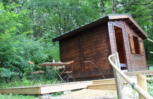 Chalonnes-sous-le-Lude Other | LES GRANGES D'ANTAN - le REFUGE FORESTIER - INSOLITE SANS EAU - ELECTRICITE AVEC BATTERIE NOMADE