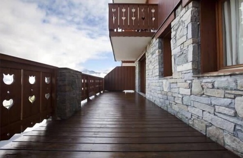 Montalbert Apartment | Les Granges 14 for 10 people.