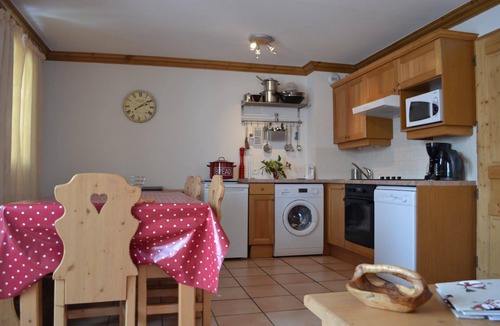 Montalbert Apartment | LES GRANGES 22, 6-9 PEOPLE