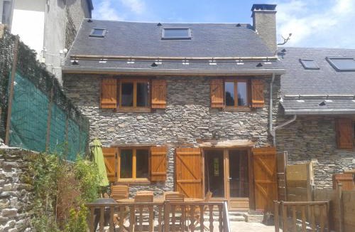 Antignac House | Les Granges de la Fontaine