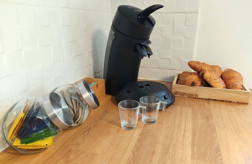 Les Capucins-Saint-Germain House | ★Les Grumes ★Centre Ville★Patio★Wifi