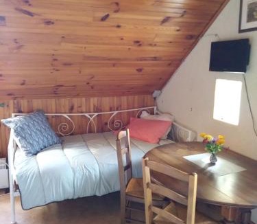 Neuil Apartment | Les Hautes Mougonnières