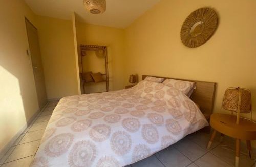 Embres-et-Castelmaure House | Les hauts d'Embres piscine et WIFI