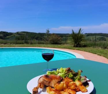 Grazac Bed & Breakfast | Les Hauts de Grazac, Chambres et Tables d'hôtes