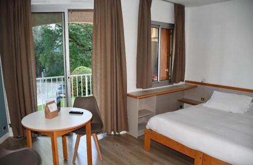 Greoux-les-Bains Apartment | Les Hauts De Greoux