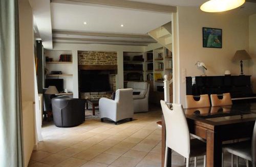 Saint-Thurien House | Les hauts de Kerdilis