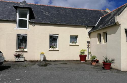 Saint-Pol-de-Leon House | LES HAUTS VENTS