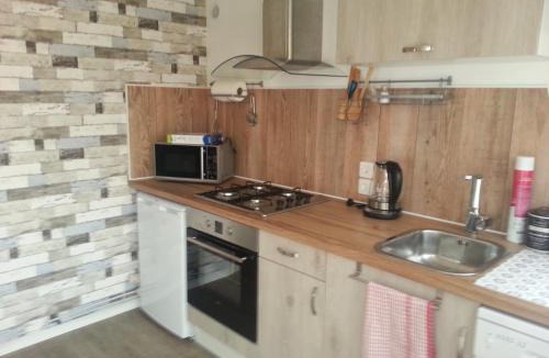 Etricourt-Manancourt House | LES HERISSONS