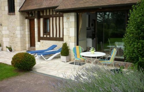 Honfleur House | Les Hibiscus