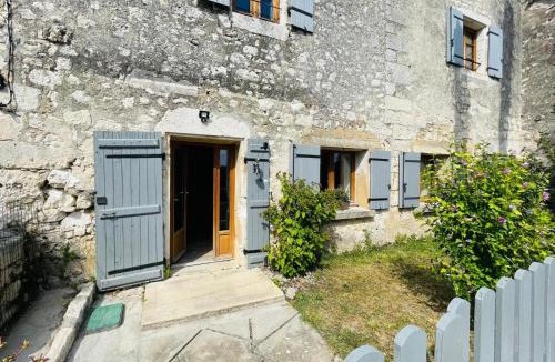 Saint-Cernin-de-Labarde Apartment | Les Hirondelles