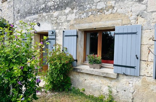 Saint-Cernin-de-Labarde Apartment | Les Hirondelles