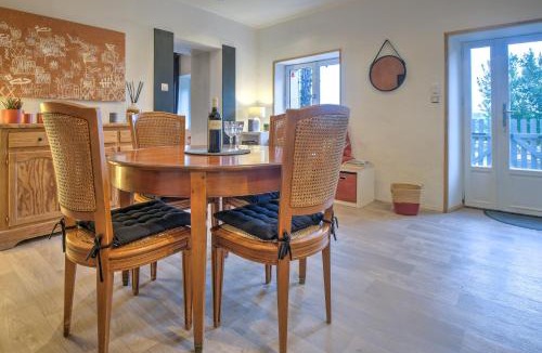 Saint-Cernin-de-Labarde Apartment | Les Hirondelles