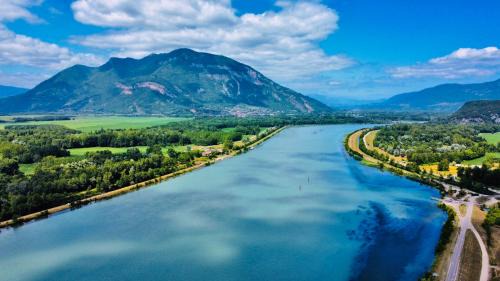 Chanaz Bed & Breakfast | Les Hirondelles Chanaz