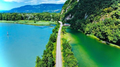 Chanaz Bed & Breakfast | Les Hirondelles Chanaz