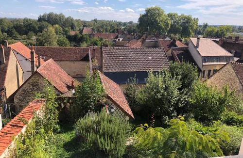 Saint-Florentin Apartment | Les Hirondelles