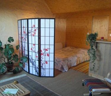 Chammes House | Les Hirondelles