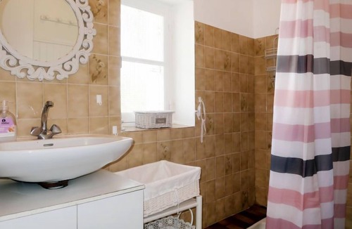 Plogoff House | Les Hortensias by Interhome