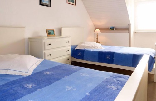 Plogoff House | Les Hortensias by Interhome