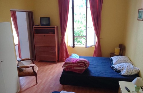 Bourbonne-les-Bains Apartment | Les Hortensias studio Rez de chaussée