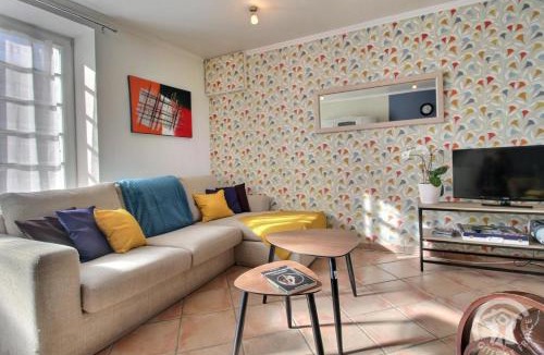 Brehand House | Les hortensias